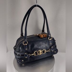 Gucci blue Leather Handbag pre owned Exellent condition